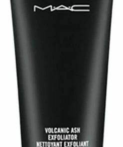 MAC Mineralize Volcanic Ash Exfoliator