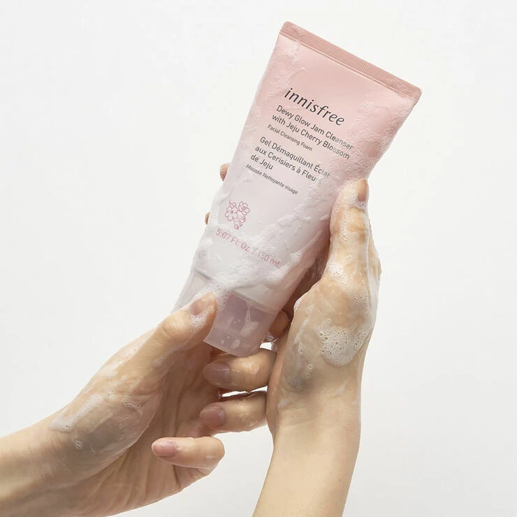 Innisfree Dewy Glow Jam Cleanser - With Jeju Cherry Blossom 3 Innisfree Dewy Glow Jam Cleanser - With Jeju Cherry Blossom - Billede 3